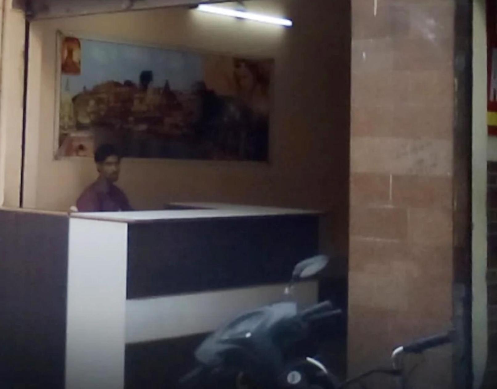 Hotel Swastik Guest House Varanasi - Perfect Location And Comfortable Room Exterior foto